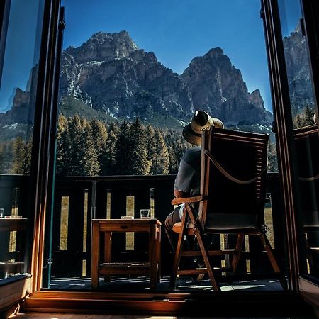 Hotel Ciasa Salares San Cassiano  Eksteriør billede