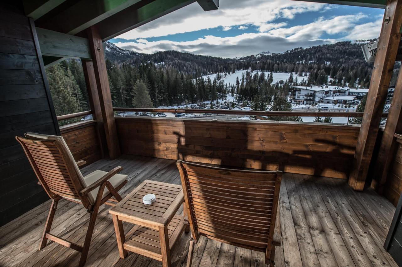 Hotel Ciasa Salares San Cassiano  Eksteriør billede