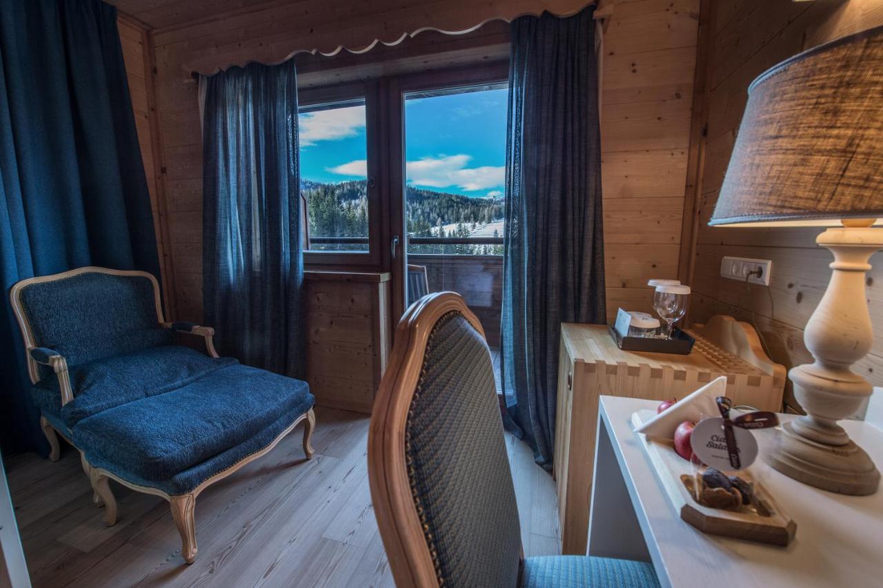 Hotel Ciasa Salares San Cassiano  Eksteriør billede