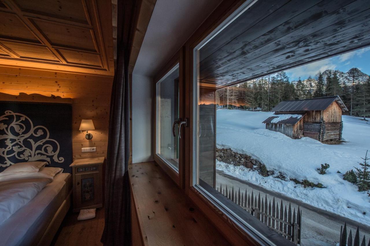 Hotel Ciasa Salares San Cassiano  Eksteriør billede
